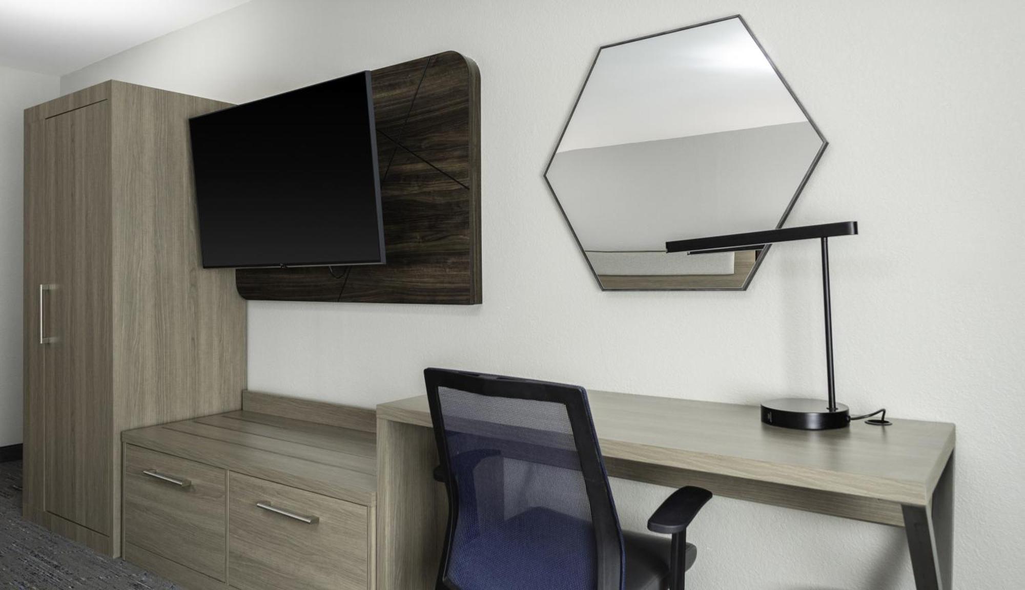 Holiday Inn Express Florence Northeast By Ihg Buitenkant foto
