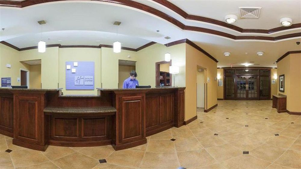 Holiday Inn Express Florence Northeast By Ihg Buitenkant foto